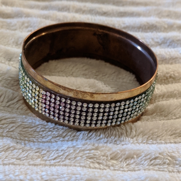 BEAUTIFUL Vintage Rainbow w/Cubic Zirconia Stones Bangle Bracelet - Picture 2 of 10